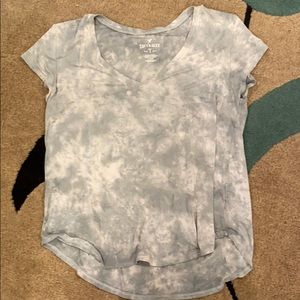 American Eagle women’s tshirt size large